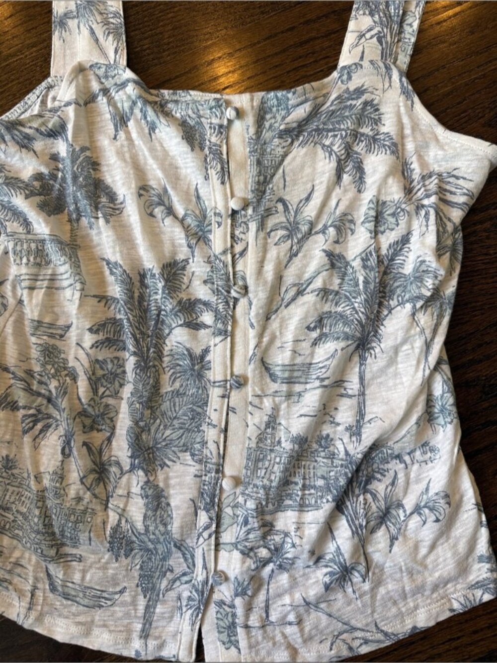 Women’s Blue Palm-Print Button Front Tank Top - Picture 2 of 2